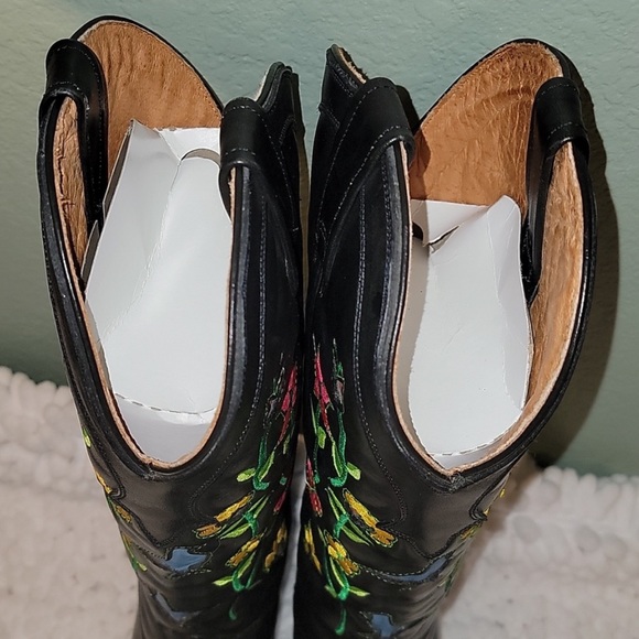 Black Floral w/stacked heel, Lane Fine Boots - Picture 10 of 15